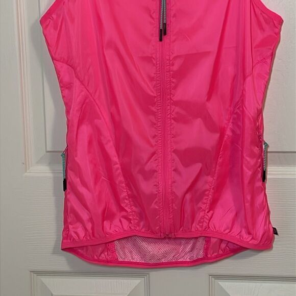 Windbreaker Vest, Fluorescent Pink, Medium - Picture 3 of 6